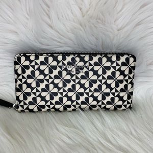 ♠️ Kate Spade ♠️ Hollie Geo Clover Wallet